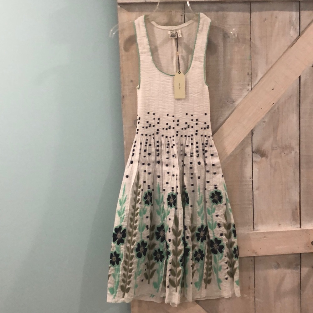 Sophie Max Women’s dress size Small New with Tag